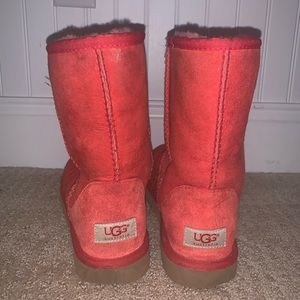 Coral Uggs!